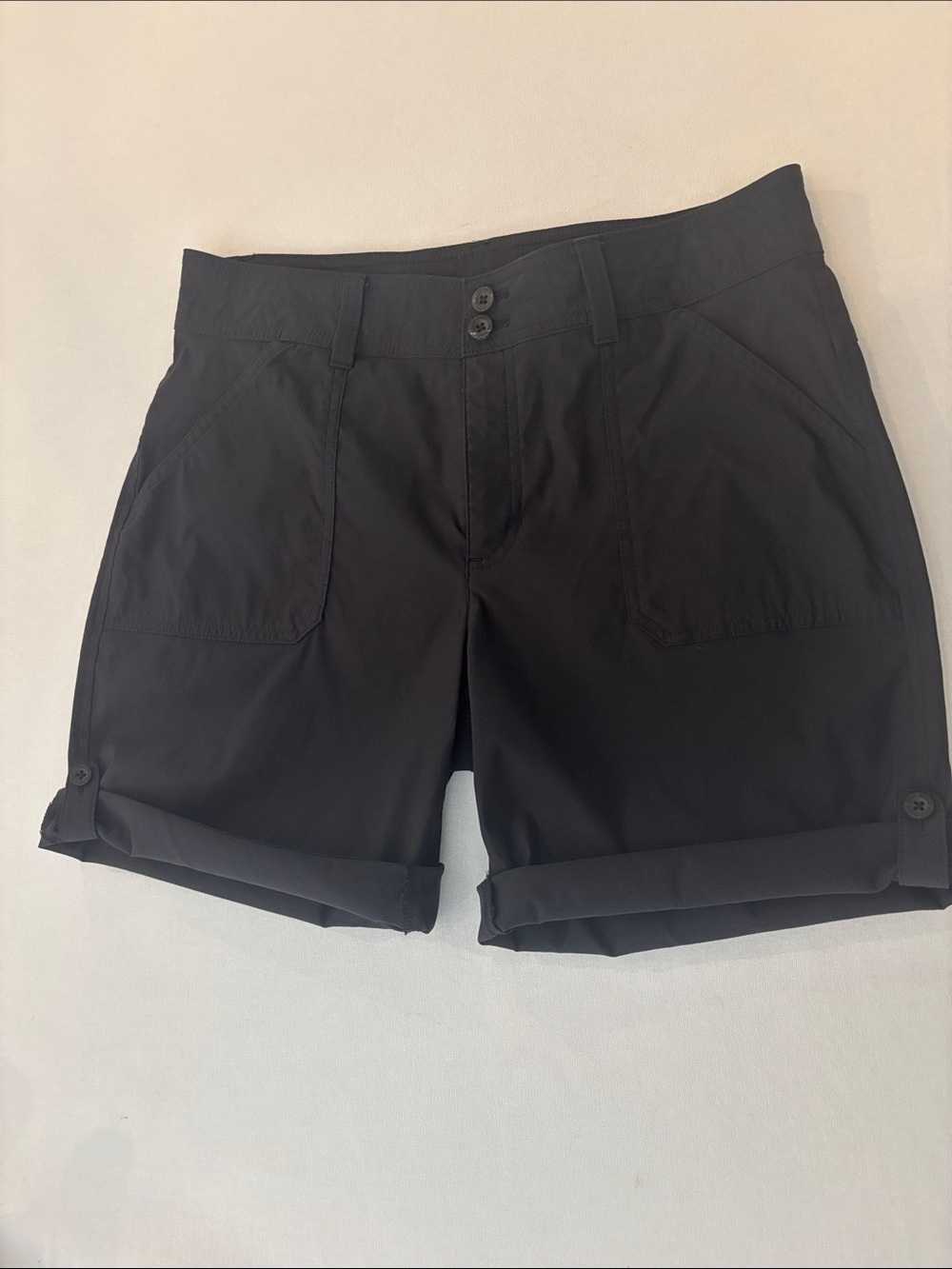 Eddie Bauer Women’s Black Roll-Up Stretchy Bermuda Hiking Outdoor Shorts. Sz 10